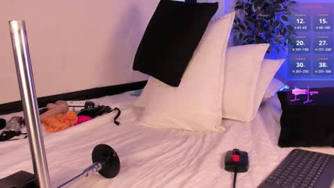   online show from March 12, 1:09 am