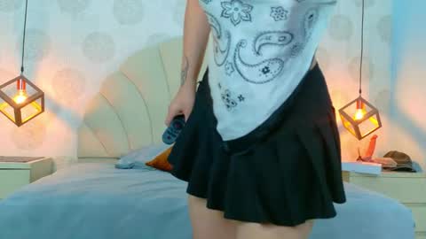 AIXA online show from November 26, 8:27 pm