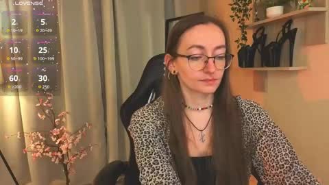 akaheby online show from April 14, 5:38 pm