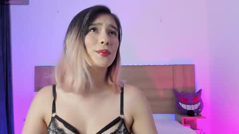 Akartsumi online show from November 4, 9:05 pm