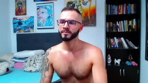 akiles online show from February 6, 7:51 pm