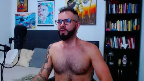 akiles online show from October 14, 11:08 pm