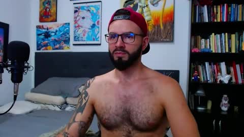 akiles online show from October 10, 11:31 pm