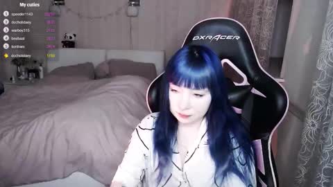 akirahartyx online show from March 8, 4:44 pm