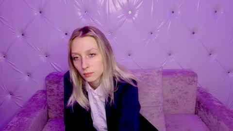 akiro_kim online show from March 6, 2:43 am