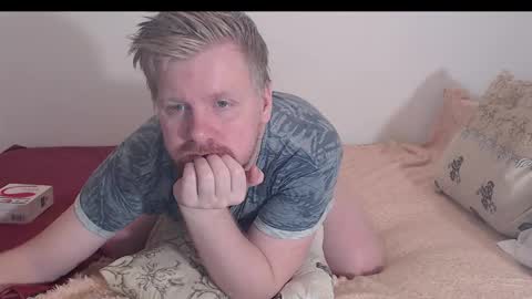 aktavian_w online show from October 2, 5:34 pm