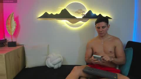 Al Fox  Miko Fortuni  online show from January 24, 1:24 am