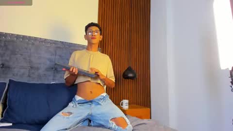 ALAN online show from November 24, 7:01 pm