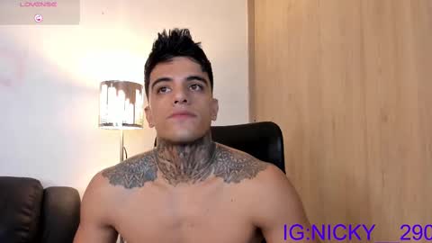 alan_morrys online show from September 15, 2:02 am