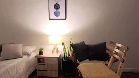 alana__29 online show from November 12, 9:39 pm