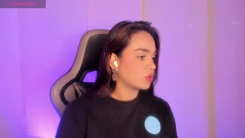 M E L I online show from July 1, 7:33 pm