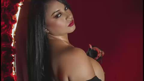 Snapshot of alana_then2 chatting on September 23, 12:04 am       online show from September 23, 12:04 am