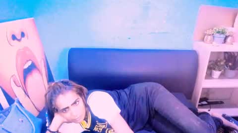 alanadelray online show from February 10, 1:55 pm