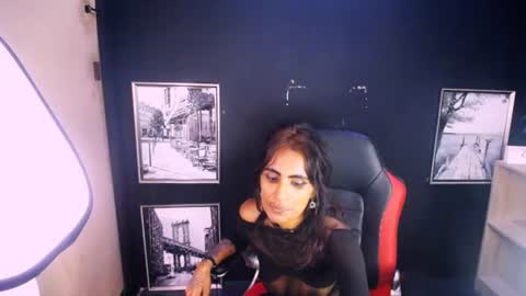 alanadelray online show from November 15, 7:43 am