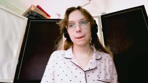 Stella online show from November 23, 9:07 am