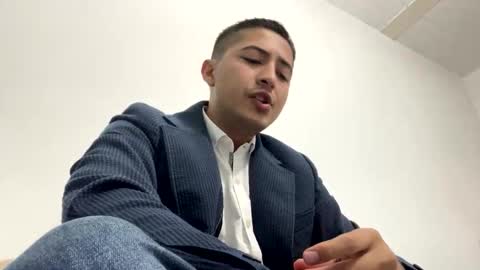 alanj998 online show from January 11, 2:50 am