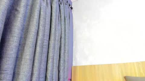 Alanna  online show from February 18, 2:11 am