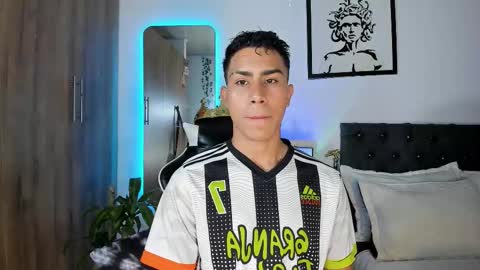 alannaughty_ online show from March 27, 12:16 am