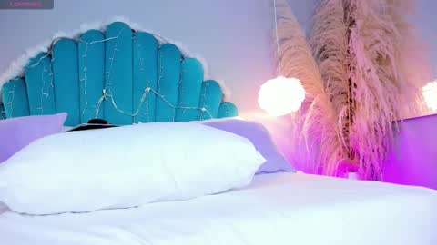 Alassia Hocthner online show from December 19, 12:22 pm