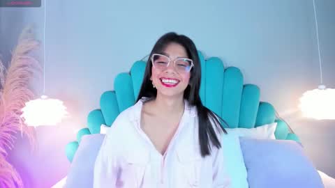 Alassia Hocthner online show from November 8, 11:35 am