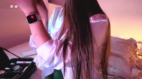 alba_toro535670 online show from June 5, 12:10 pm