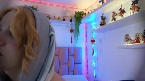 albaandthayron online show from September 26, 12:13 pm