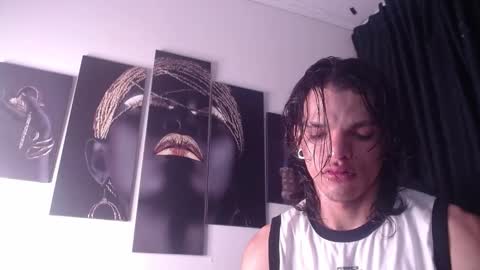 Snapshot of albertbernal69 chatting on October 25, 3:07 am Albert online show from October 25, 3:07 am