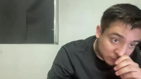 albertoarenas online show from June 25, 7:57 am