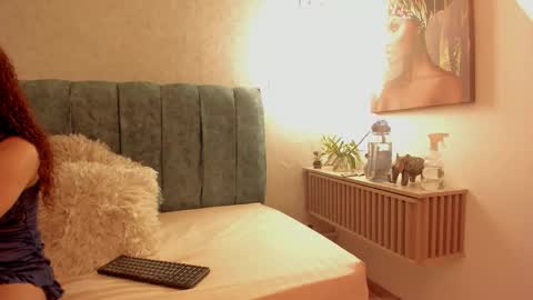 Aleera online show from March 21, 7:07 pm