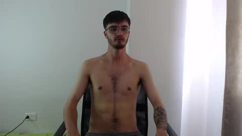 Snapshot of aleex_miller chatting on September 16, 4:54 pm aleex_miller online show from September 16, 4:54 pm