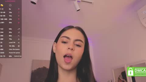 Alejandra online show from October 6, 11:39 am