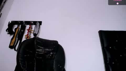 alejahornyx online show from November 27, 9:11 pm