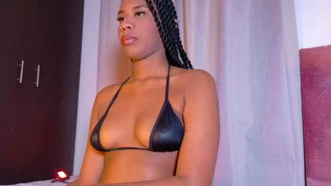 alejandra_dunn1 online show from July 24, 9:56 pm