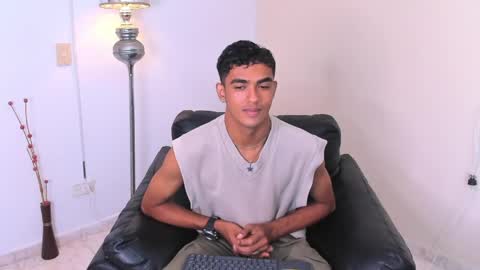 Alejandro williams online show from May 27, 7:33 pm