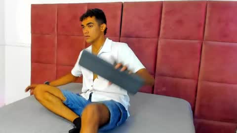 Alejandro williams online show from May 17, 9:35 pm