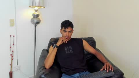 Alejandro williams online show from July 8, 7:50 pm