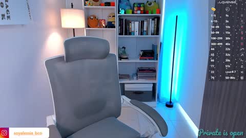 alesia_bianco online show from December 6, 9:40 pm