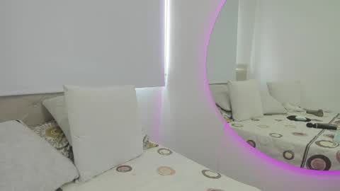 Alessa Moreno online show from January 21, 5:41 pm