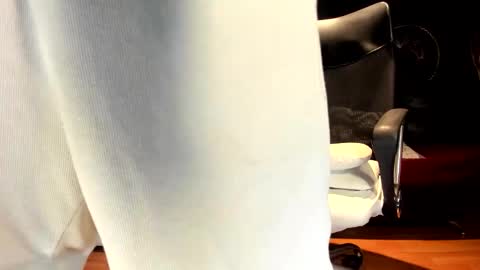 ALESSANDRO  WYE online show from November 4, 6:37 am