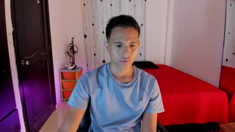 Snapshot of alessandro_wizard chatting on February 18, 7:09 pm Alessandro online show from February 18, 7:09 pm