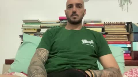 alessandromori91 online show from April 22, 9:11 pm