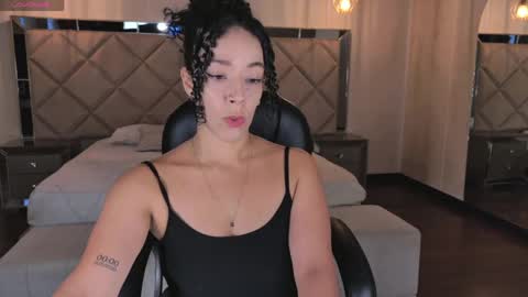 ALESSA ROMERO  online show from June 3, 8:14 pm