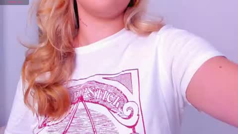 Alessia Moon online show from July 7, 12:31 pm