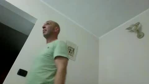 alex120475 online show from February 8, 9:18 pm