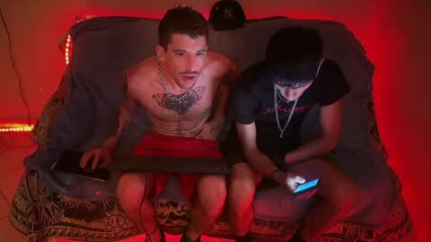 alex_and_charlie online show from May 10, 11:05 am