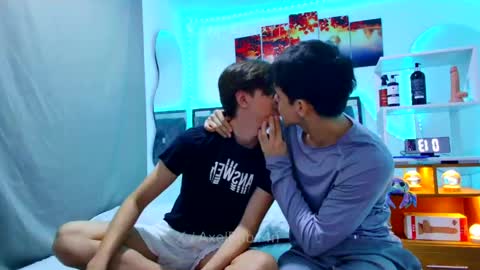 sneider online show from April 20, 2:47 am