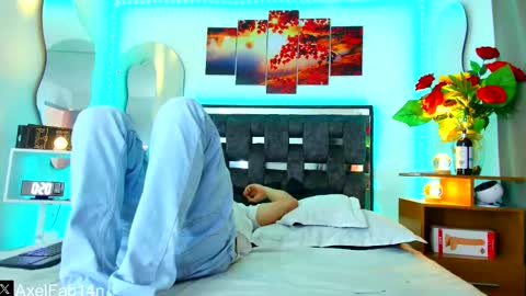 sneider online show from February 24, 6:47 pm