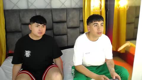 mike y alex online show from November 13, 8:11 pm