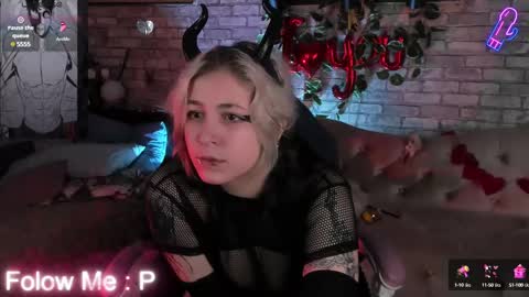 alex_howell online show from February 27, 8:42 pm