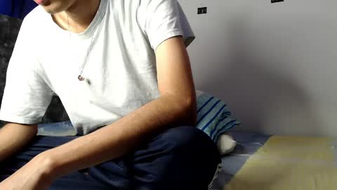 alex_mark_ online show from April 23, 5:14 pm